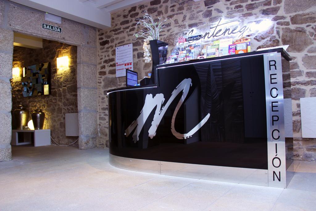 Hotel Montenegro Compostela ซานติอาโก เด กอมโปสเตลา ภายนอก รูปภาพ