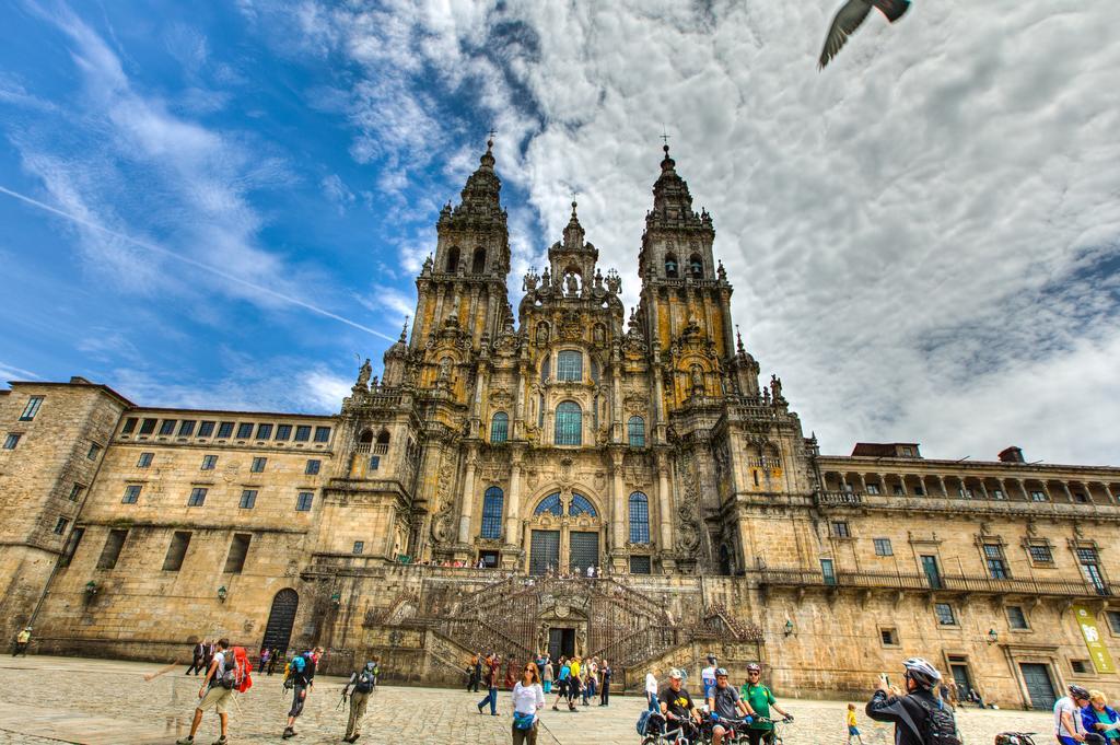 Hotel Montenegro Compostela ซานติอาโก เด กอมโปสเตลา ภายนอก รูปภาพ