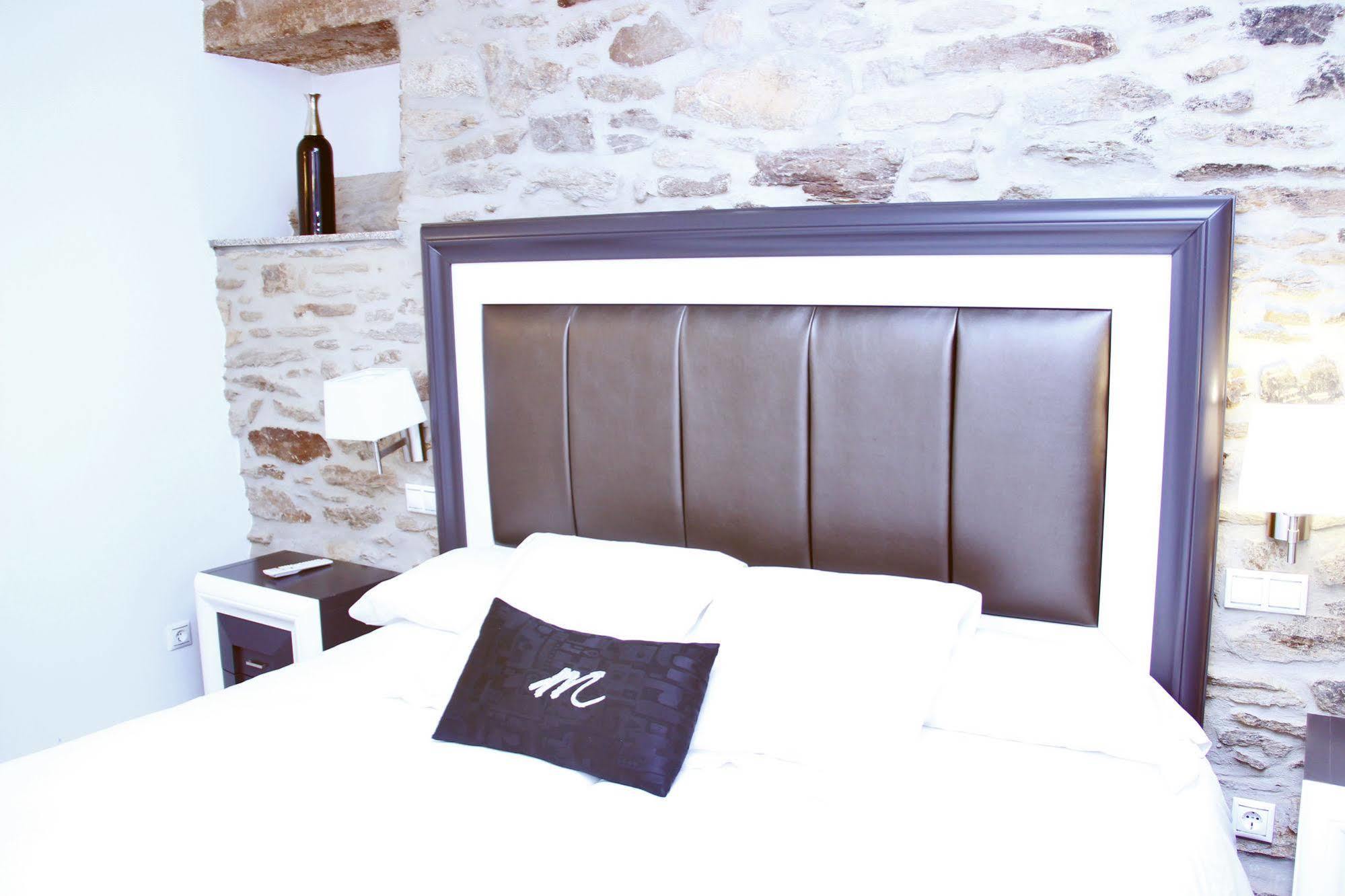 Hotel Montenegro Compostela ซานติอาโก เด กอมโปสเตลา ภายนอก รูปภาพ